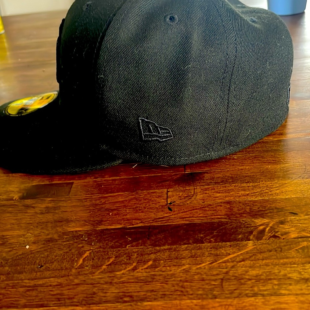 Yankees hat - Picture 2 of 4